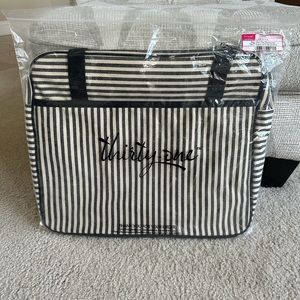 Thirty one Away for the weekender bag